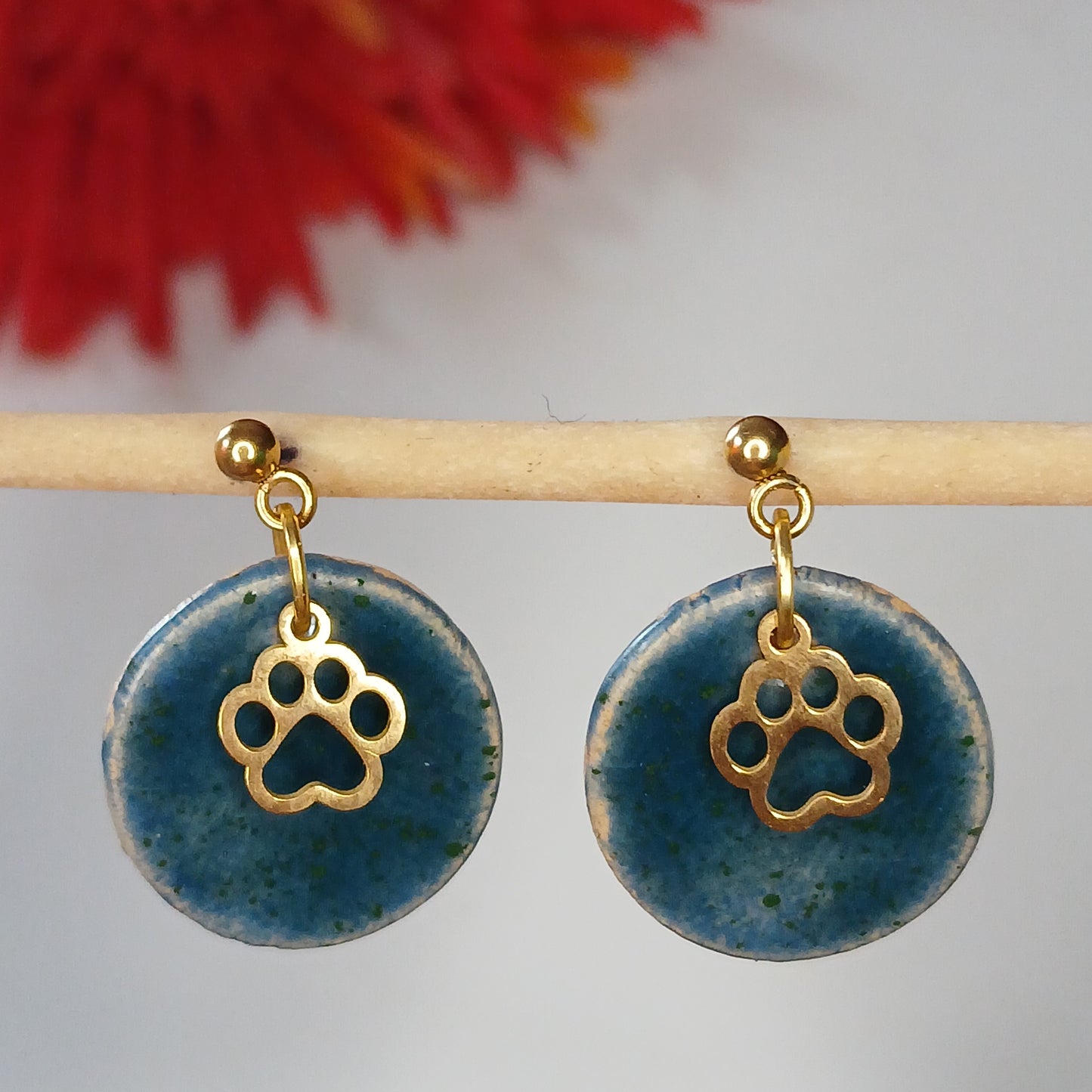 Ohrhänger Keramik "Pfote" blau